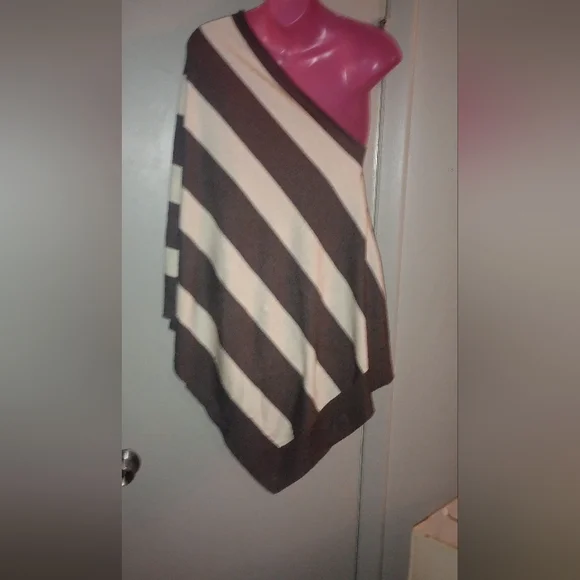 Kerisma Chocolate Wool Blend Top - Picture 5 of 7